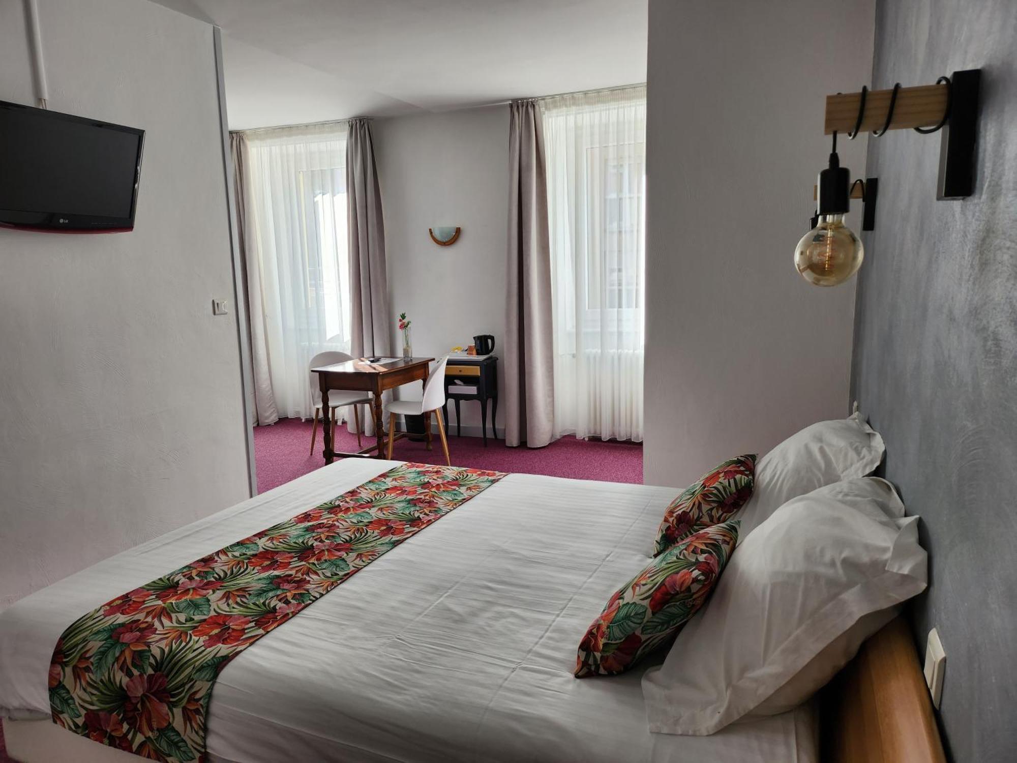 Hotel Des Negociants Lamastre Exteriör bild